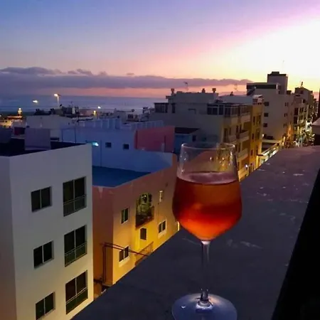 The White Heart House - Attic Sea View Apartment