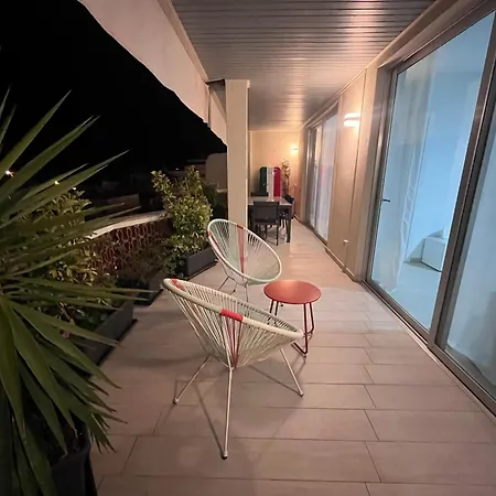 The White Heart House - Attic Sea View Apartment *