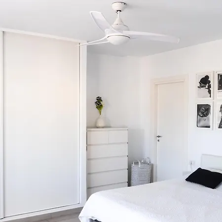 The White Heart House - Attic Sea View Appartement *